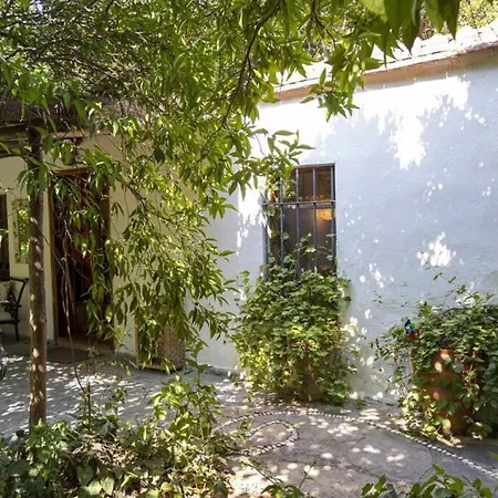 Cozy House With Garden In Bodrum 3*