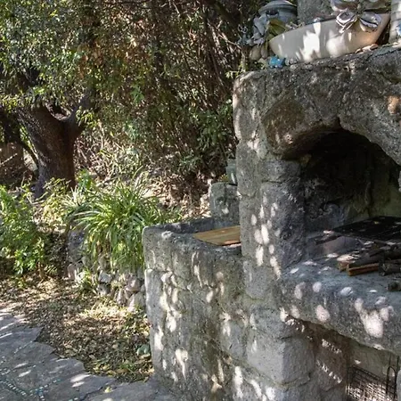 Cozy House With Garden In Bodrum Otel 3*